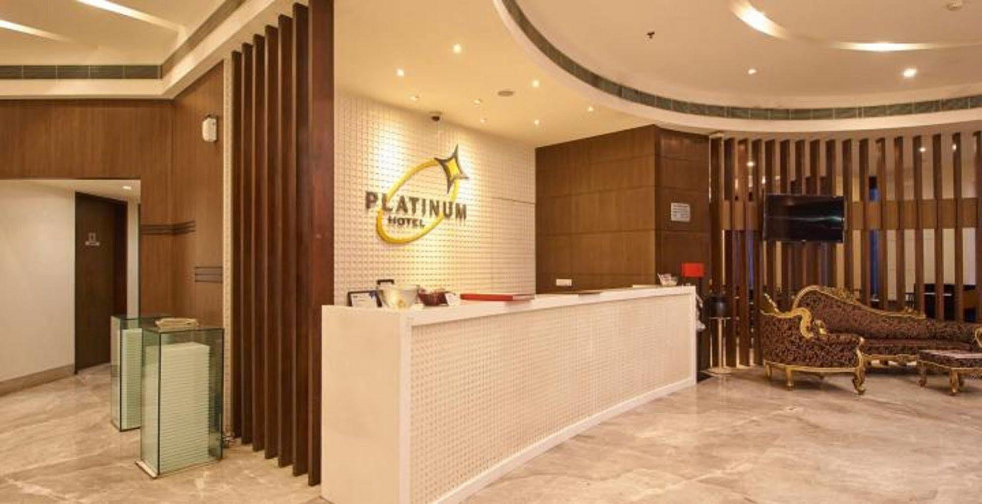 Hotel Platinum Rádzskot Kültér fotó