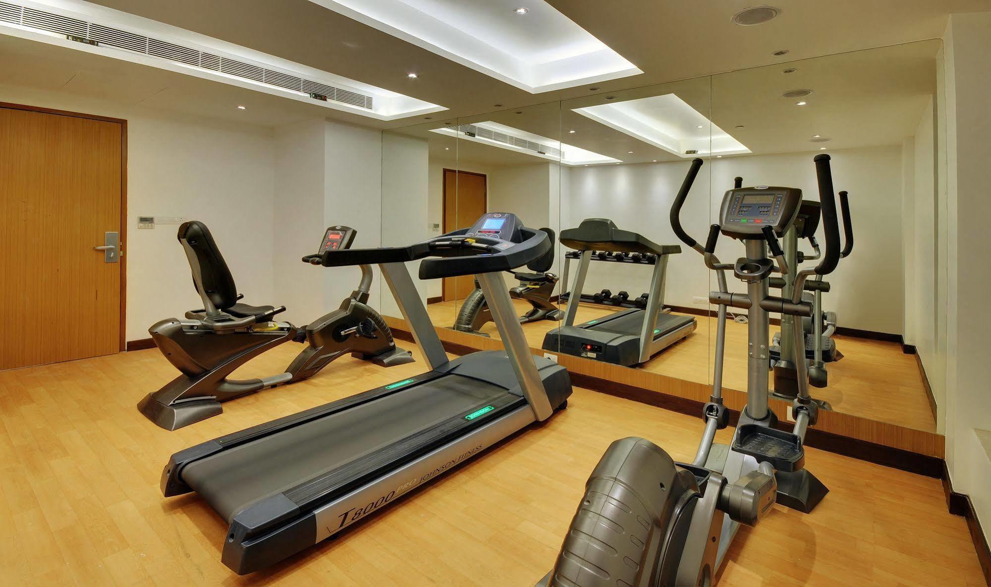 Hotel Platinum Rádzskot Kültér fotó