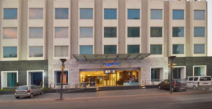 Hotel Platinum Rádzskot Kültér fotó