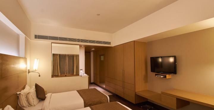 Hotel Platinum Rádzskot Kültér fotó
